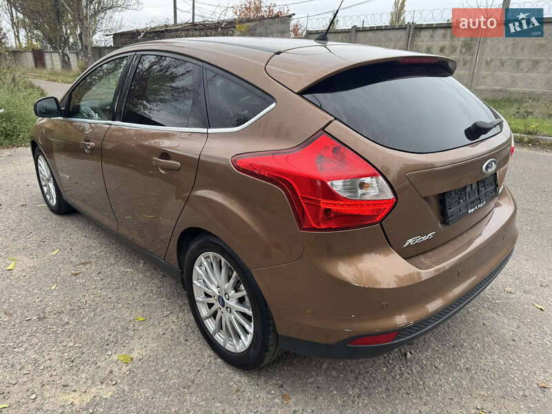 Хэтчбек Ford Focus 2013 в Одессе