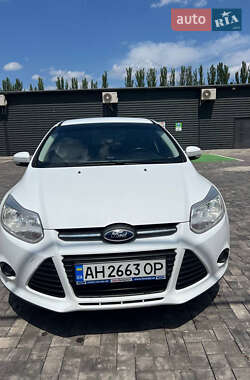 Хэтчбек Ford Focus 2014 в Черкассах Хэтчбек Ford Focus 2014 в Черкассах
