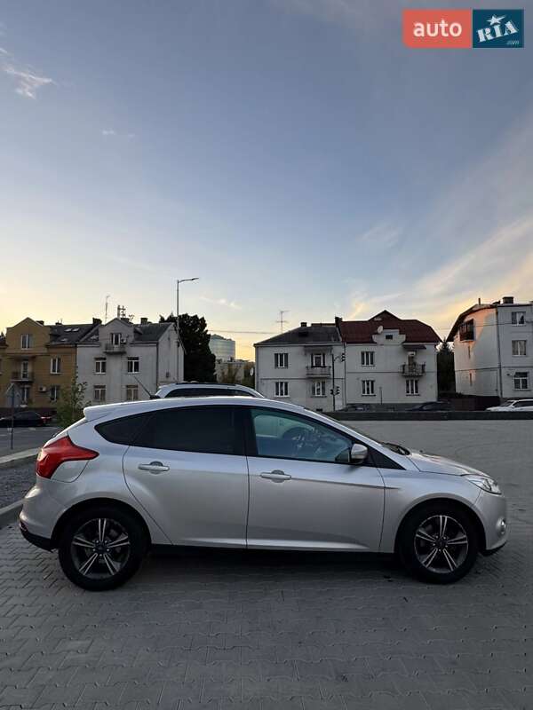 Хэтчбек Ford Focus 2013 в Львове