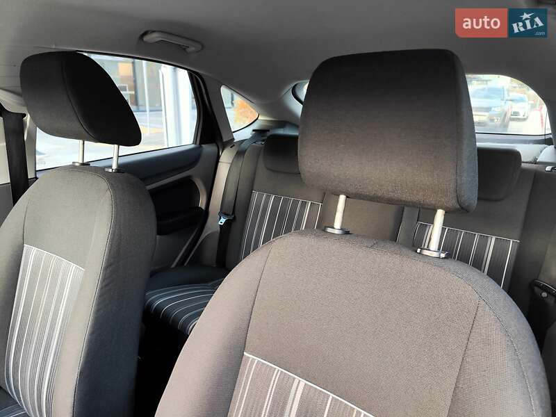 Хетчбек Ford Focus 2008 в Києві