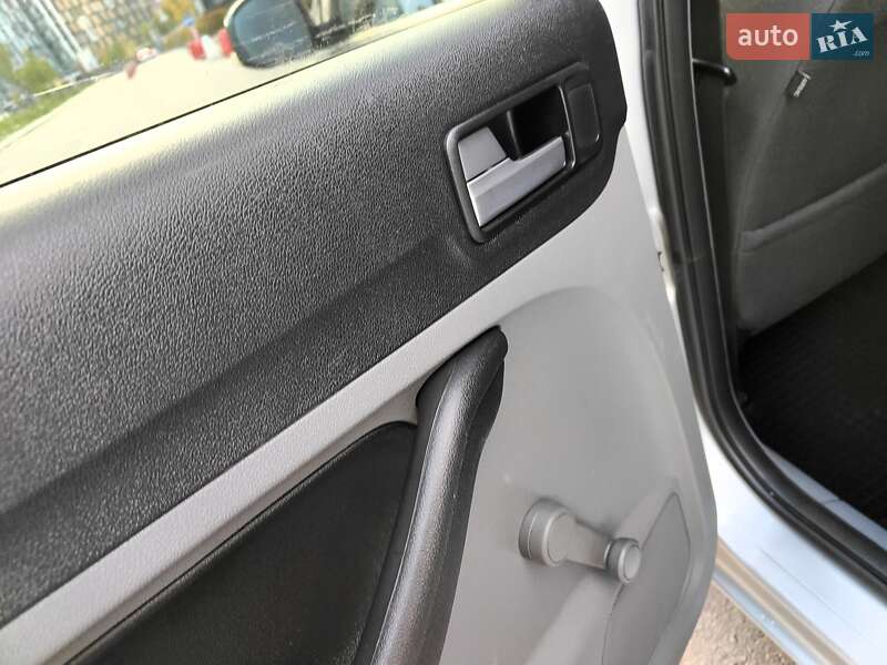 Хетчбек Ford Focus 2008 в Києві