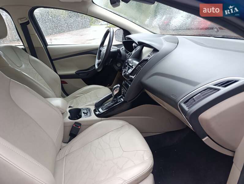 Хетчбек Ford Focus 2012 в Звягелі фото 11 Хетчбек Ford Focus 2012 в Звягелі
