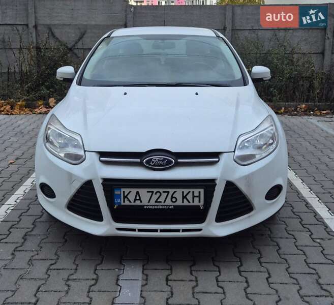 Хэтчбек Ford Focus 2014 в Киеве фото 3 Хэтчбек Ford Focus 2014 в Киеве