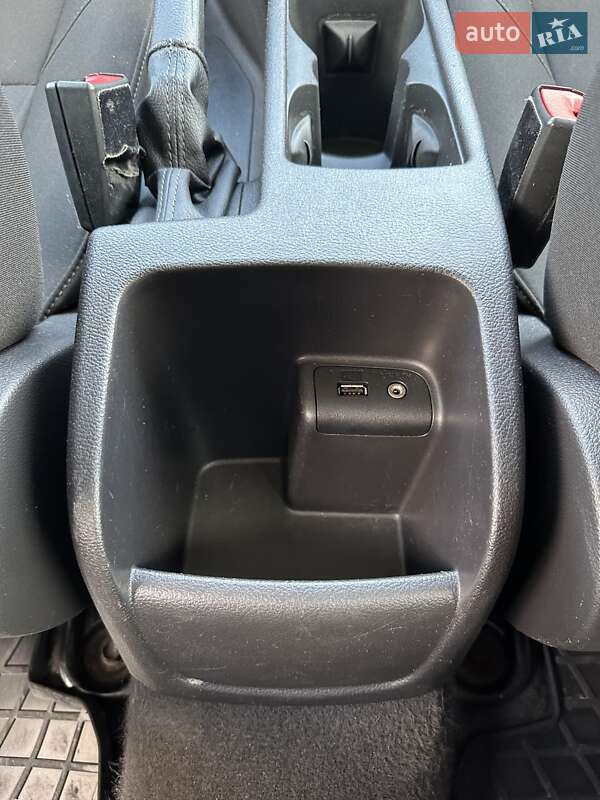 Седан Ford Focus 2015 в Белогородке фото 28 Седан Ford Focus 2015 в Белогородке