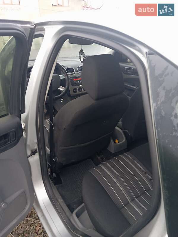 Хэтчбек Ford Focus 2011 в Иршаве