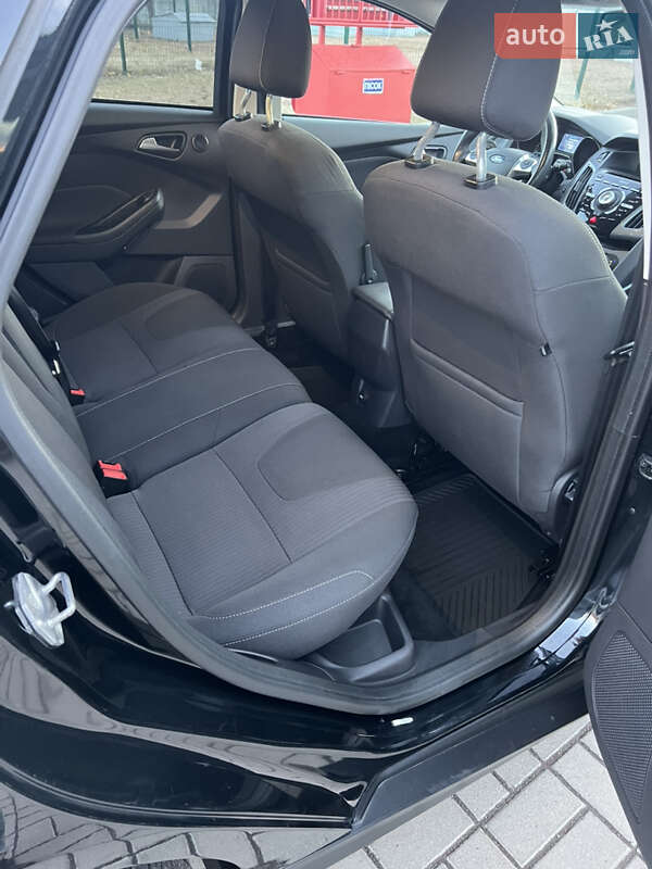 Хетчбек Ford Focus 2011 в Житомирі фото 33 Хетчбек Ford Focus 2011 в Житомирі