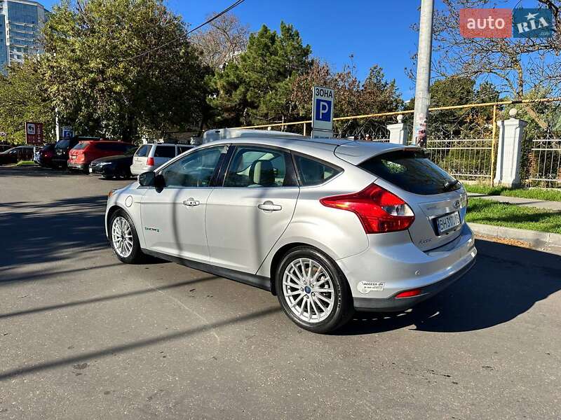 Хетчбек Ford Focus 2012 в Одесі фото 12 Хетчбек Ford Focus 2012 в Одесі