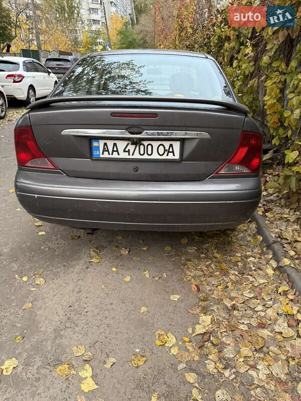 Седан Ford Focus 2002 в Києві