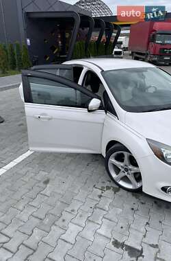 Хэтчбек Ford Focus 2014 в Золочеве