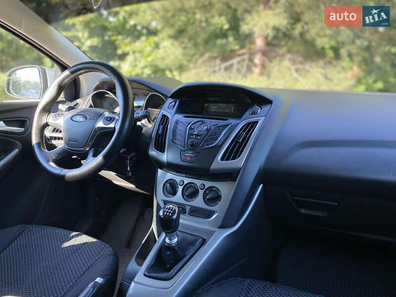 Універсал Ford Focus 2013 в Києві фото 15 Універсал Ford Focus 2013 в Києві