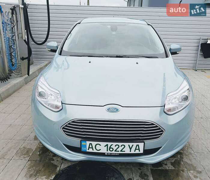 Хетчбек Ford Focus 2013 в Володимирі фото 23 Хетчбек Ford Focus 2013 в Володимирі