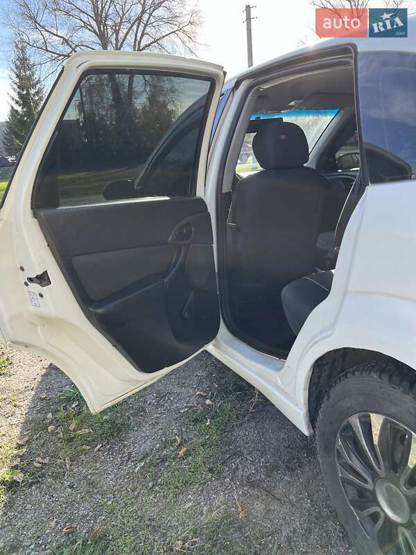 Хэтчбек Ford Focus 2004 в Кременчуге