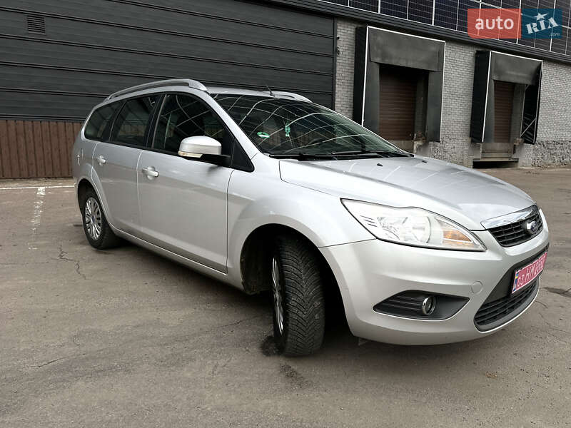 Універсал Ford Focus 2010 в Луцьку фото 3 Універсал Ford Focus 2010 в Луцьку