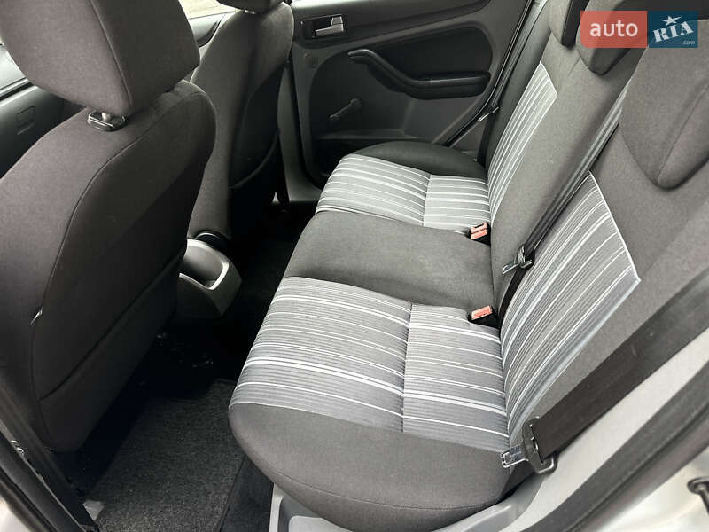 Універсал Ford Focus 2010 в Луцьку фото 16 Універсал Ford Focus 2010 в Луцьку