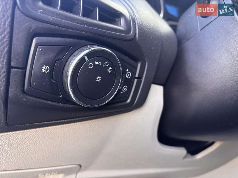 Хетчбек Ford Focus 2012 в Полтаві фото 22 Хетчбек Ford Focus 2012 в Полтаві