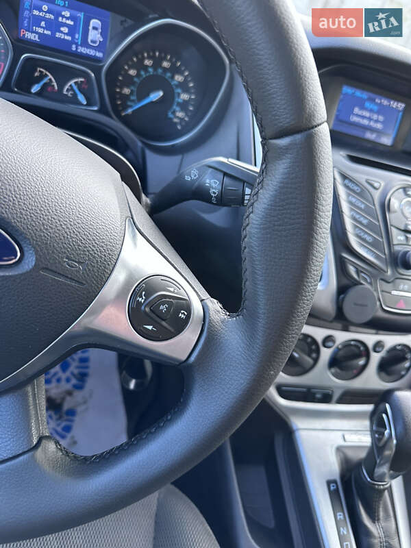 Седан Ford Focus 2013 в Киеве