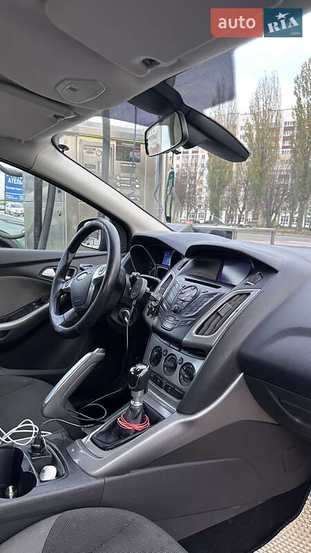 Універсал Ford Focus 2013 в Києві фото 9 Універсал Ford Focus 2013 в Києві