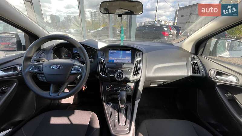 Седан Ford Focus 2017 в Киеве фото 24 Седан Ford Focus 2017 в Киеве
