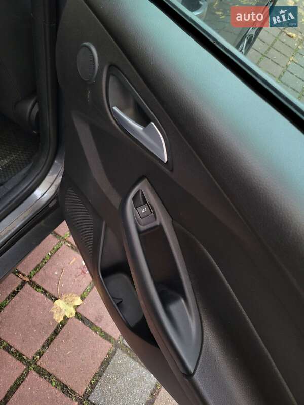 Седан Ford Focus 2017 в Заре фото 23 Седан Ford Focus 2017 в Заре