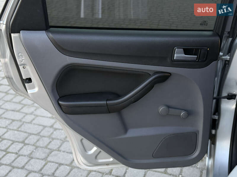 Універсал Ford Focus 2010 в Івано-Франківську