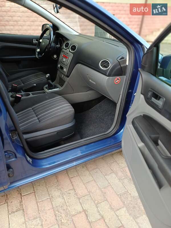 Хэтчбек Ford Focus 2008 в Калуше