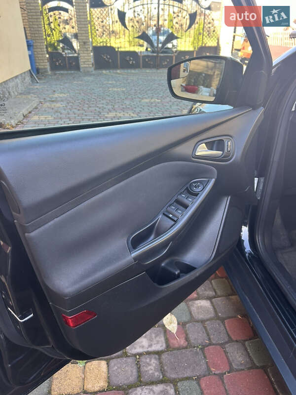 Хетчбек Ford Focus 2015 в Львові фото 26 Хетчбек Ford Focus 2015 в Львові