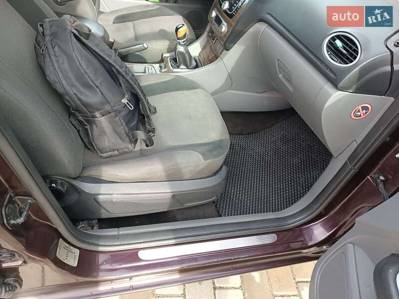 Универсал Ford Focus 2008 в Ильинцах