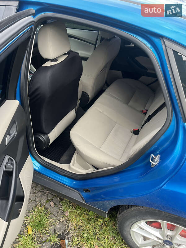 Седан Ford Focus 2015 в Шостке фото 12 Седан Ford Focus 2015 в Шостке