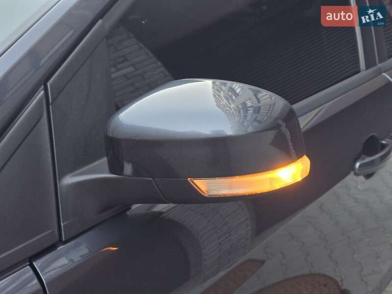 Седан Ford Focus 2010 в Хмельницькому фото 18 Седан Ford Focus 2010 в Хмельницькому