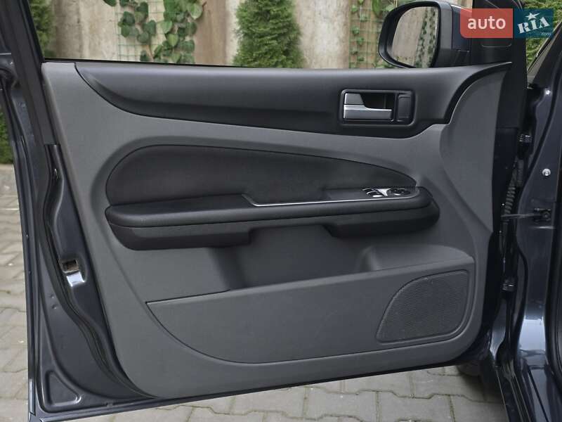 Седан Ford Focus 2010 в Хмельницькому фото 35 Седан Ford Focus 2010 в Хмельницькому