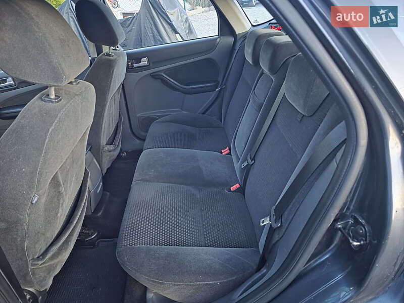 Хэтчбек Ford Focus 2005 в Тернополе