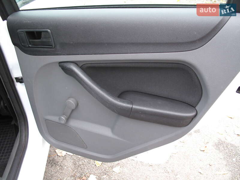 Хетчбек Ford Focus 2011 в Києві фото 38 Хетчбек Ford Focus 2011 в Києві