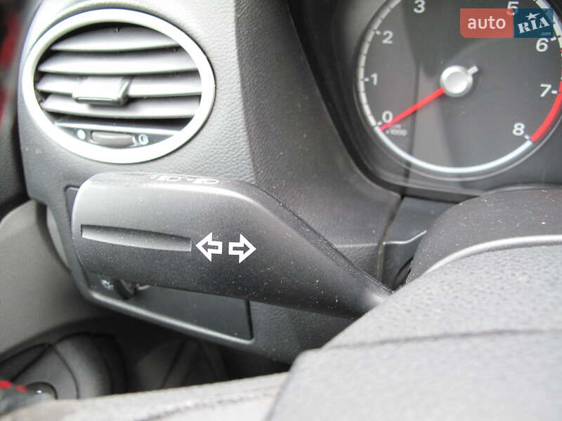 Хетчбек Ford Focus 2011 в Києві фото 53 Хетчбек Ford Focus 2011 в Києві