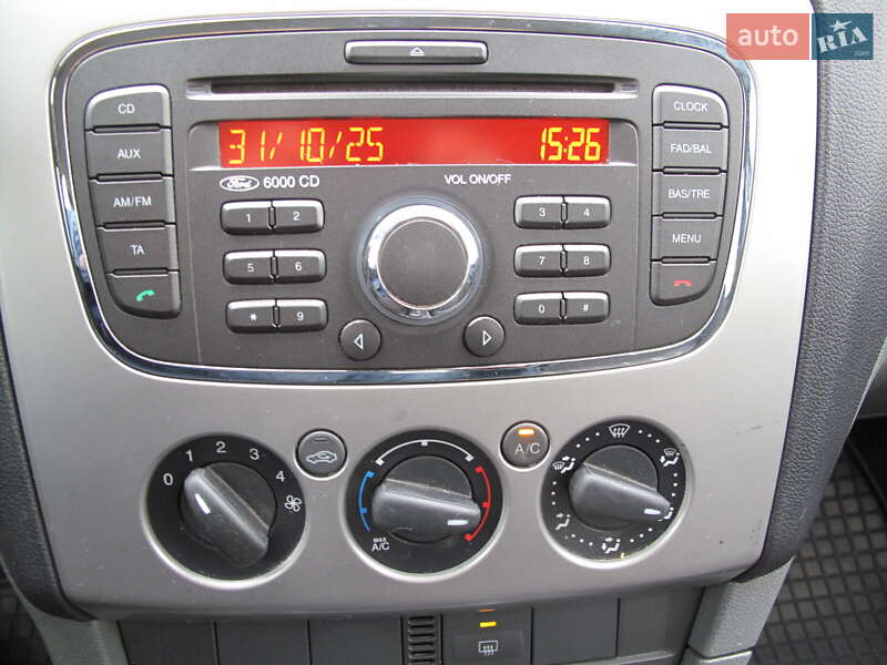 Хетчбек Ford Focus 2011 в Києві фото 57 Хетчбек Ford Focus 2011 в Києві