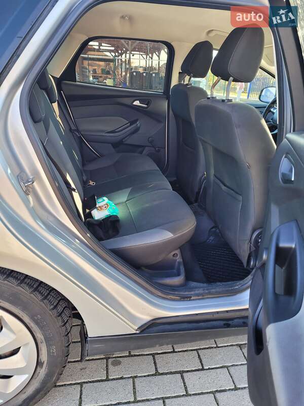 Седан Ford Focus 2012 в Нововолынске