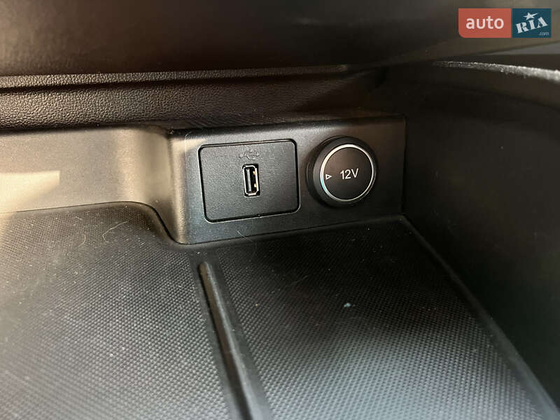 Хэтчбек Ford Focus 2019 в Киеве