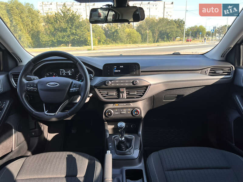 Хэтчбек Ford Focus 2019 в Киеве