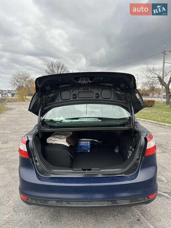 Седан Ford Focus 2013 в Дніпрі фото 3 Седан Ford Focus 2013 в Дніпрі