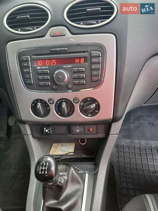 Хэтчбек Ford Focus 2011 в Житомире фото 8 Хэтчбек Ford Focus 2011 в Житомире