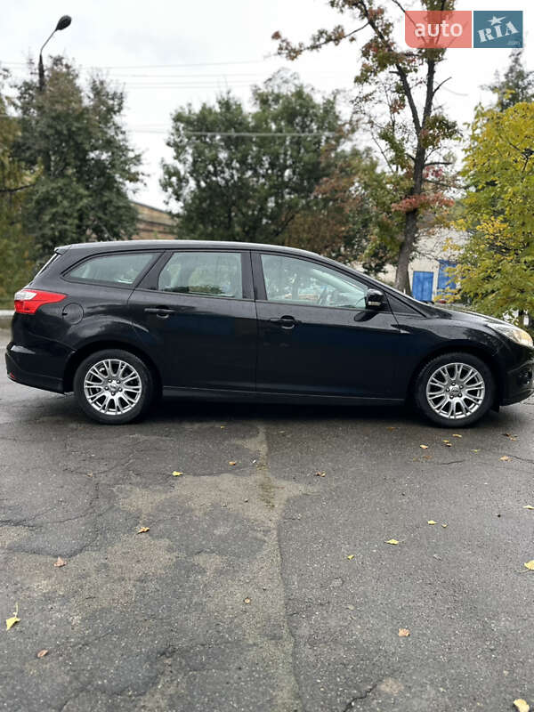 Универсал Ford Focus 2012 в Киеве фото 5 Универсал Ford Focus 2012 в Киеве
