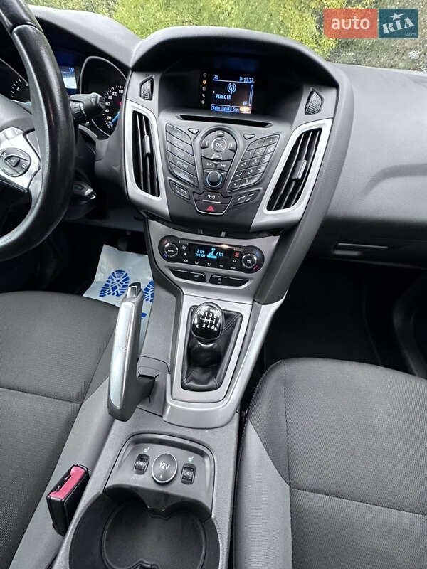 Универсал Ford Focus 2012 в Киеве фото 23 Универсал Ford Focus 2012 в Киеве