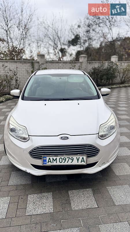 Хетчбек Ford Focus 2014 в Житомирі фото 13 Хетчбек Ford Focus 2014 в Житомирі