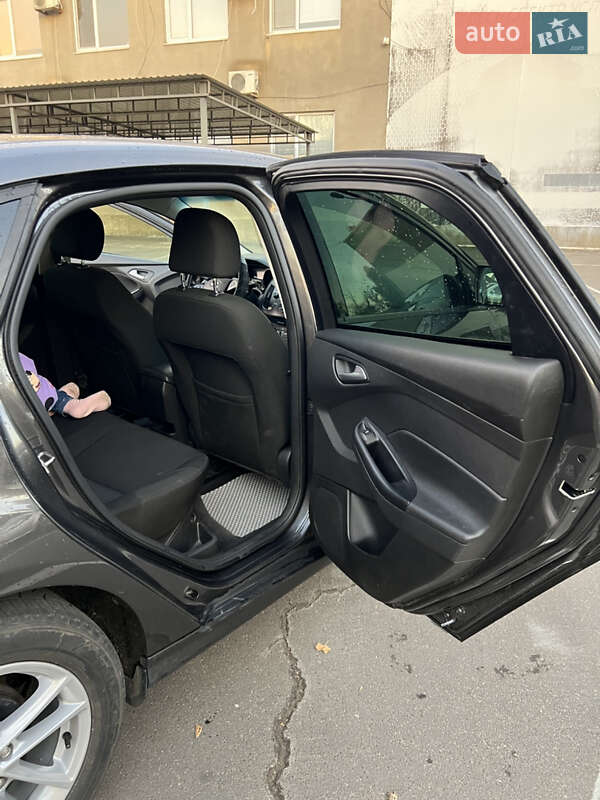 Седан Ford Focus 2014 в Одесі фото 13 Седан Ford Focus 2014 в Одесі