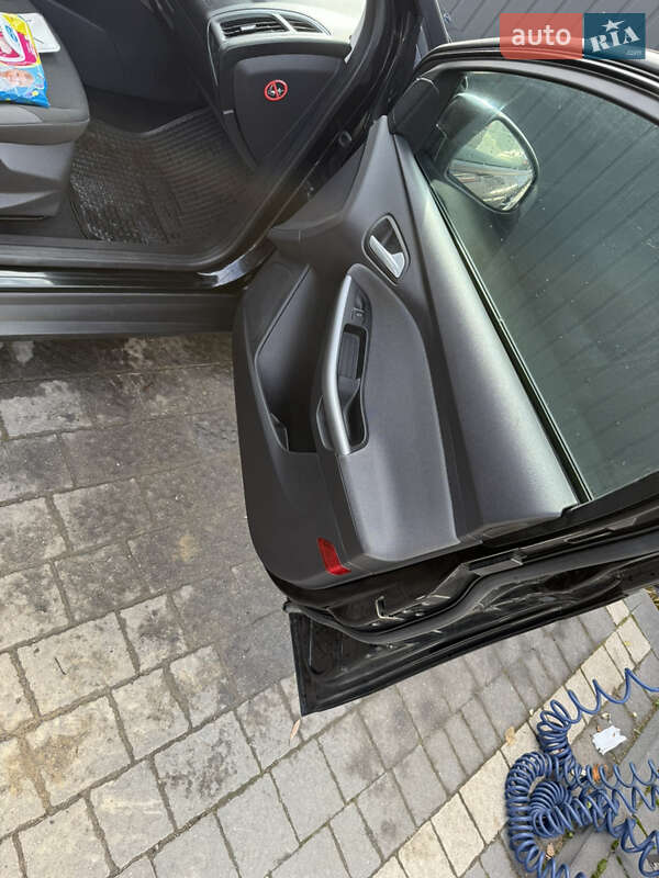 Універсал Ford Focus 2011 в Долині