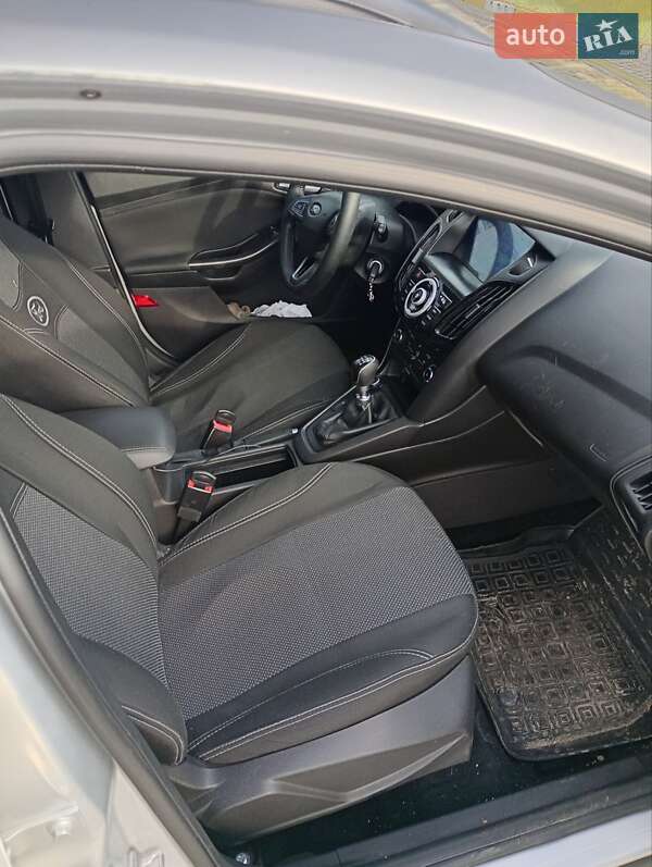 Универсал Ford Focus 2014 в Буче фото 9 Универсал Ford Focus 2014 в Буче