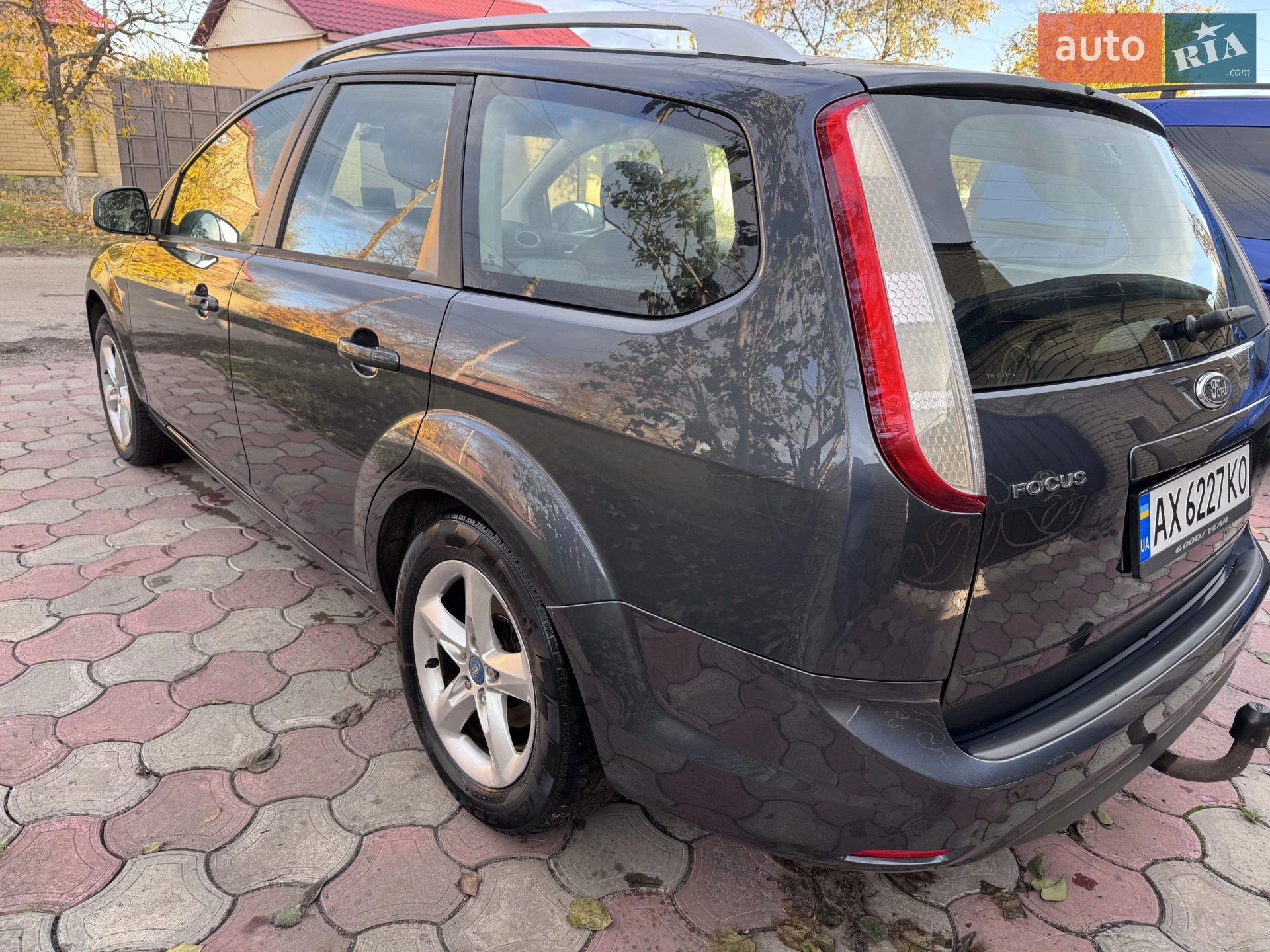 2010 Ford Focus - мініатюра 4