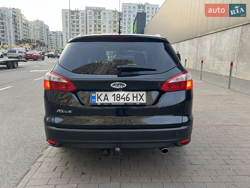 Универсал Ford Focus 2011 в Вишневом фото 6 Универсал Ford Focus 2011 в Вишневом