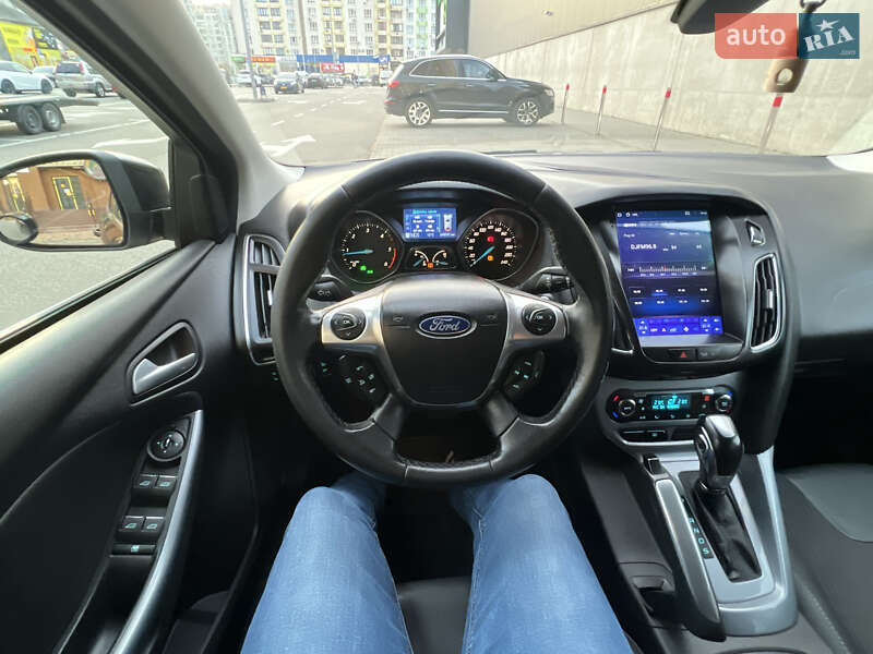 Универсал Ford Focus 2011 в Вишневом фото 27 Универсал Ford Focus 2011 в Вишневом