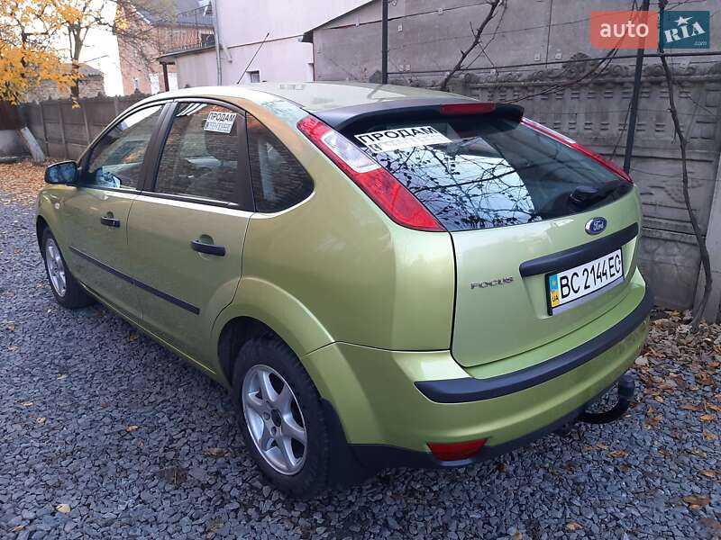 Хетчбек Ford Focus 2006 в Буську