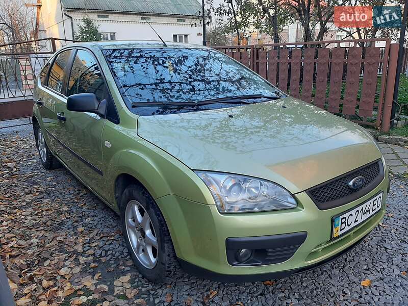 Хетчбек Ford Focus 2006 в Буську